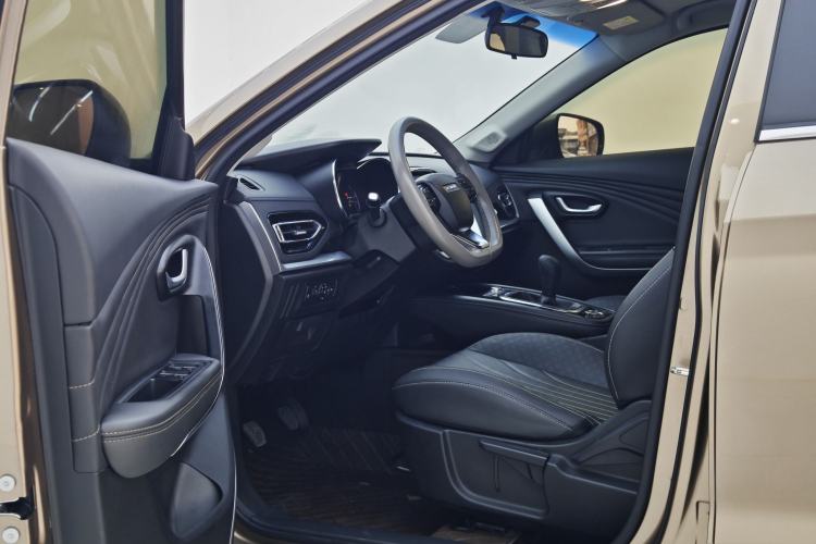 Used JETOUR X70 2018 1.5T Manual Enjoyment Edition Interior 11
