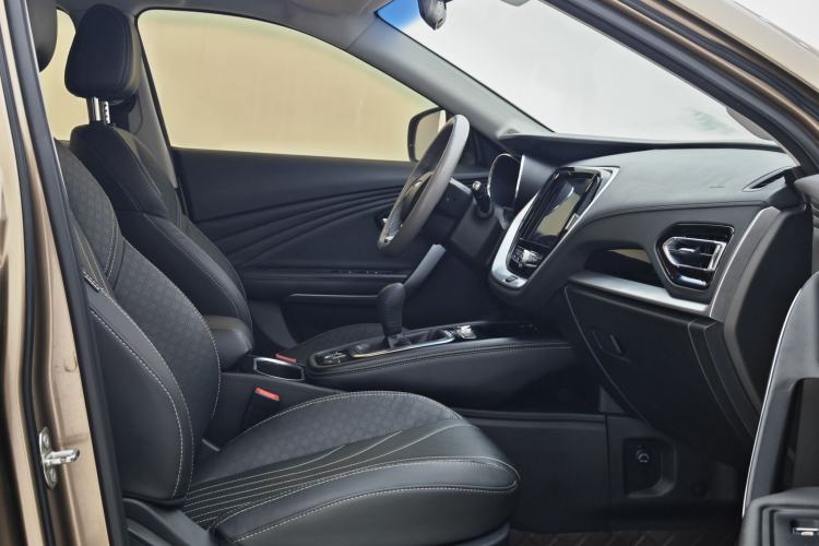 Used JETOUR X70 2018 1.5T Manual Enjoyment Edition Interior 3