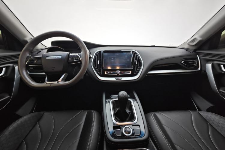 Used JETOUR X70 2018 1.5T Manual Enjoyment Edition Interior 7
