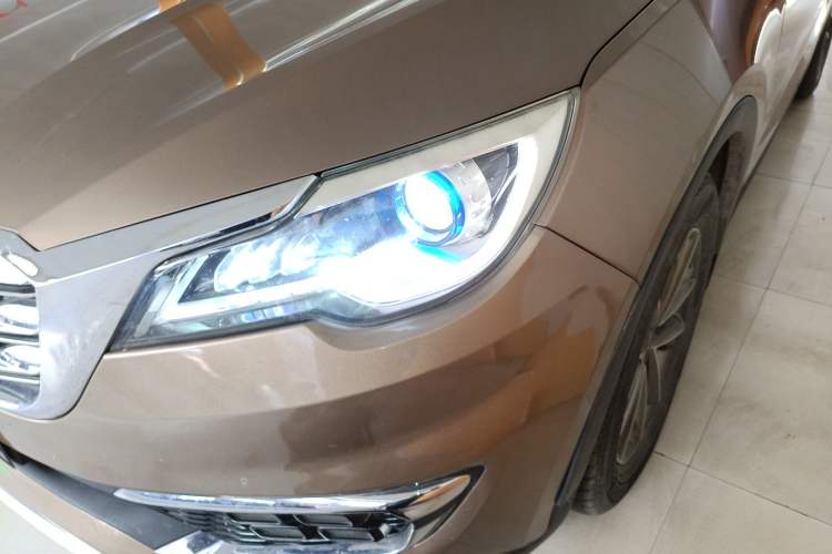 Used JETOUR X70 2018 1.5T Manual Enjoyment Edition Left Front Headlight