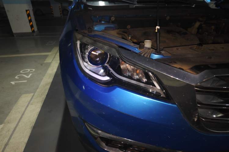 Used JETOUR X70 2018 1.5T Automatic YueXing Edition Right Front Headlight