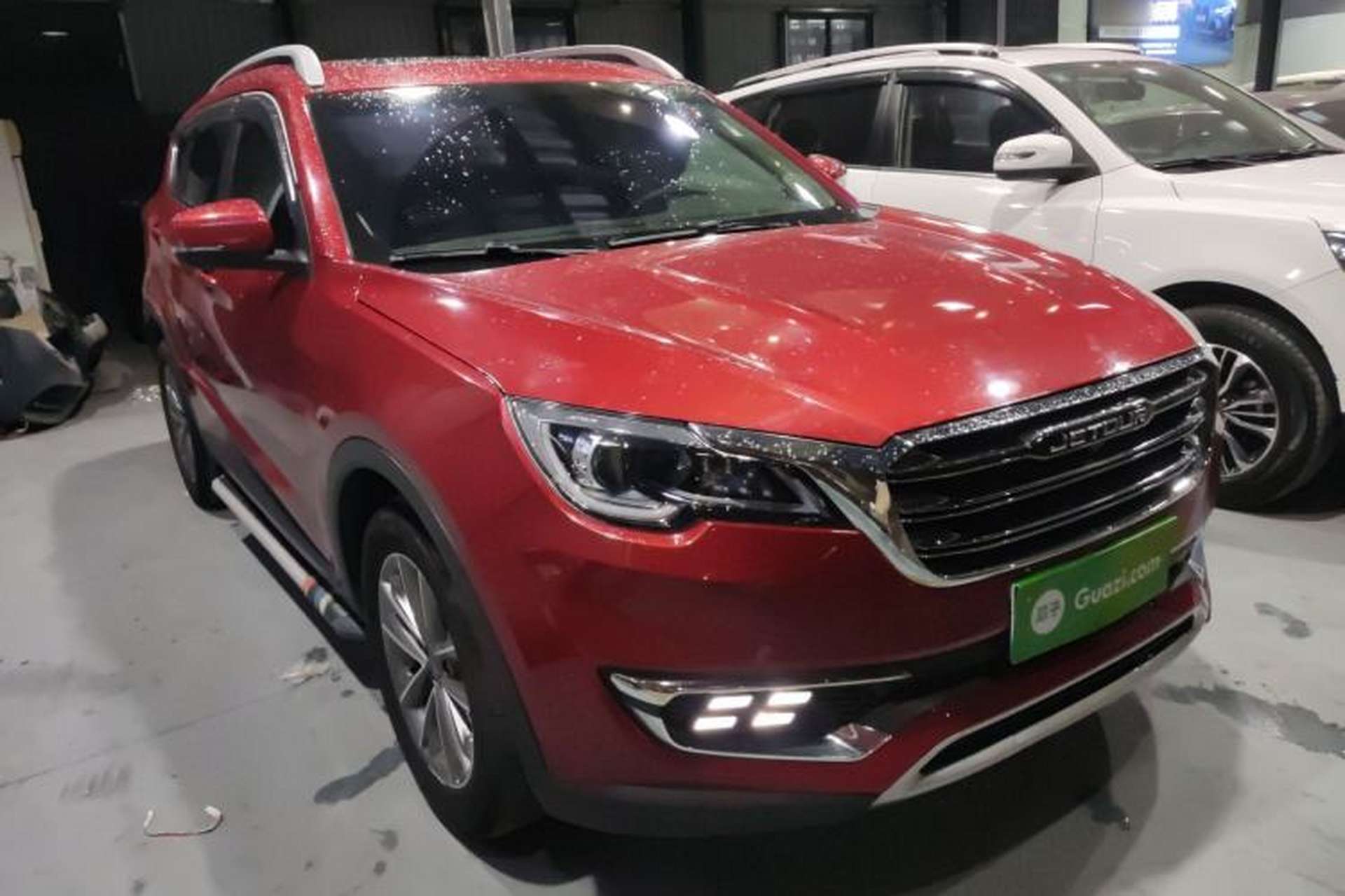 Used JETOUR X70 2018 1.5T Automatic YueXing Edition Front Right 45 Deg