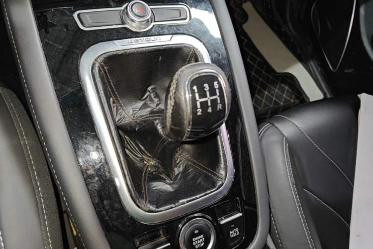 Used JETOUR X70 2018 1.5T Manual Enjoyment Edition Gear Lever