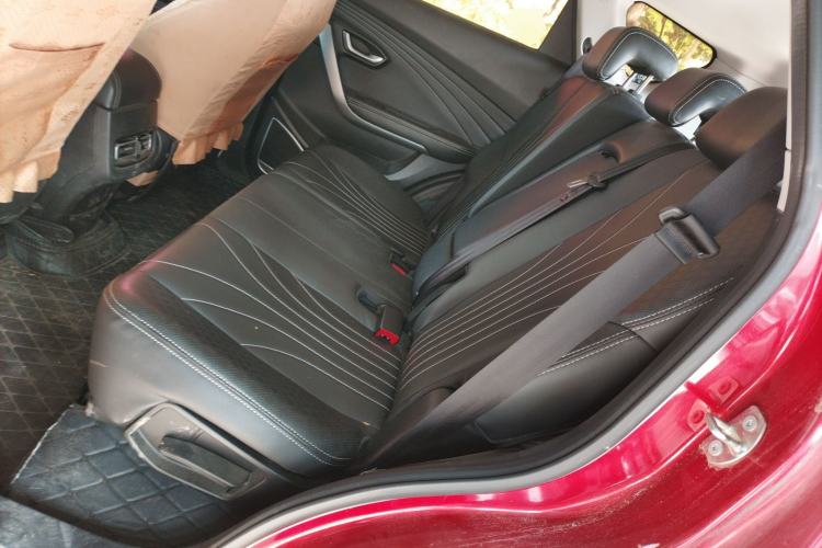 Used JETOUR X70 2018 1.5T Manual Enjoyment Edition Interior 4