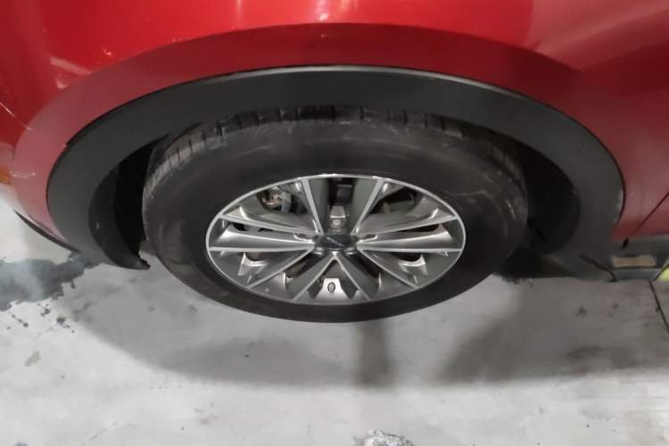 Used JETOUR X70 2018 1.5T Automatic YueXing Edition Left Front Wheel Hub