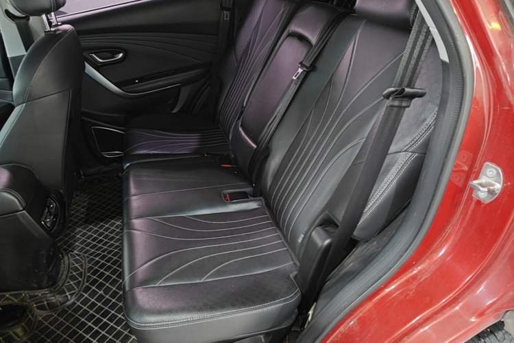 Used JETOUR X70 2018 1.5T Manual Enjoyment Edition Left Rear Seat