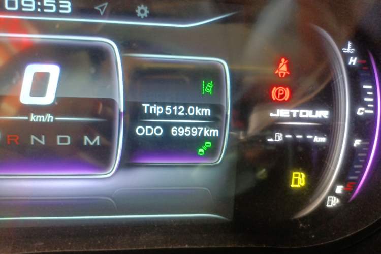 Used JETOUR X70 2018 1.5T Automatic Smart Drive Edition Odometer Close Up