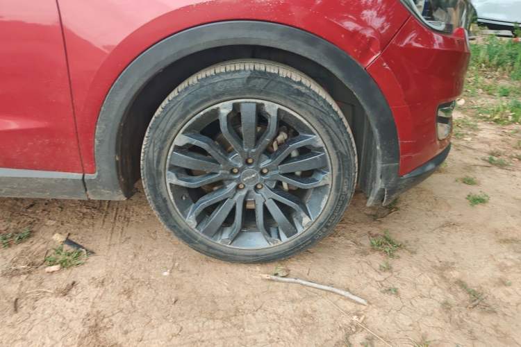Used JETOUR X70 2018 1.5T Automatic Smart Drive Edition Right Front Wheel Hub