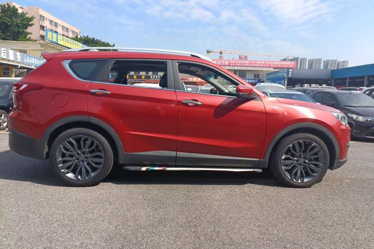 Used JETOUR X70 2018 1.5T Automatic Smart Drive Edition Right Side