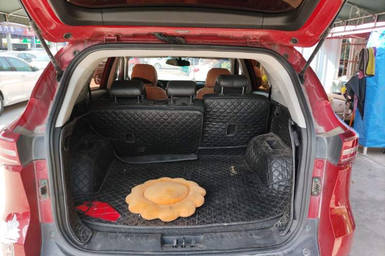 Used JETOUR X70 2018 1.5T Manual Enjoyment Edition Trunk