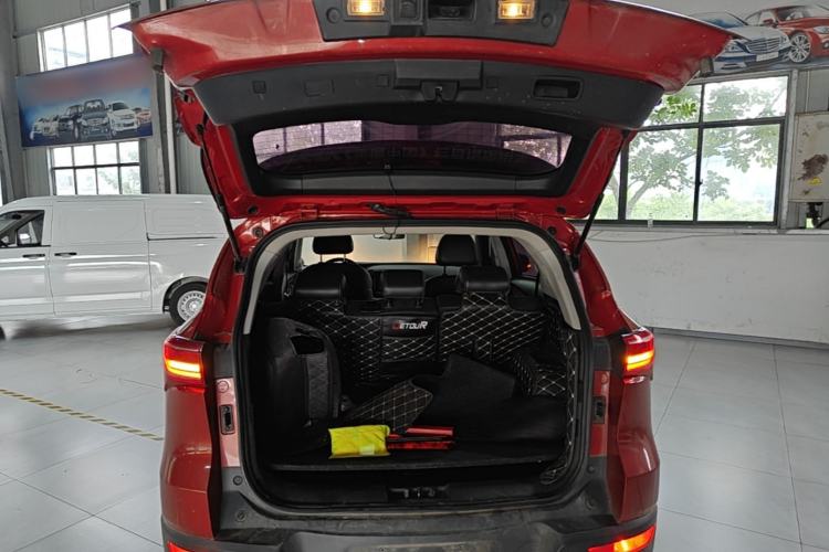 Used JETOUR X70 2018 1.5T Manual Enjoyment Edition Trunk