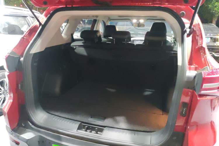 Used JETOUR X70 2018 1.5T Automatic YueXing Edition Trunk