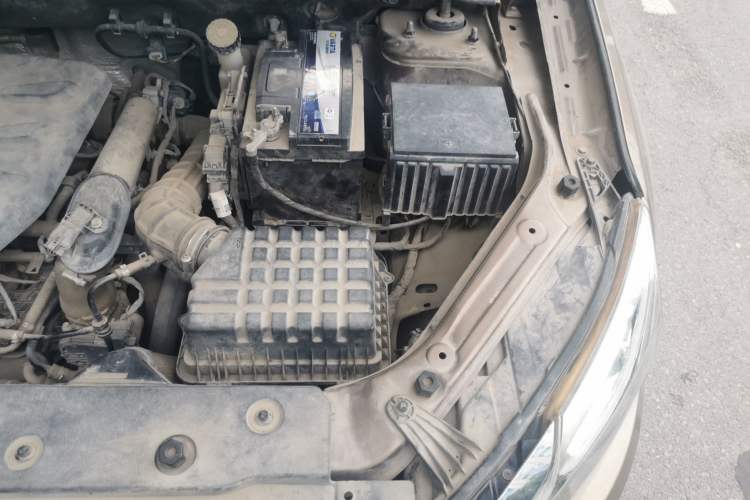 Used JETOUR X70 2018 1.5T Manual Enjoyment Edition Engine Bay Left