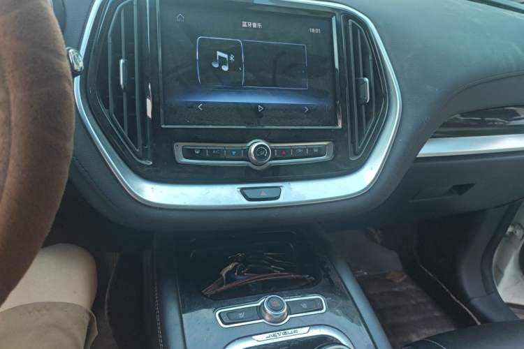 Used JETOUR X70 2018 1.5T Manual Smart Drive Edition Audio And AC Panel