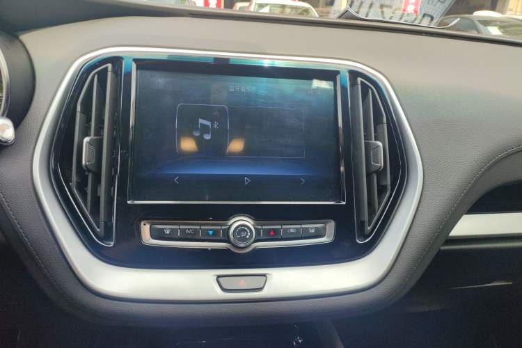 Used JETOUR X70 2018 1.5T Manual Enjoyment Edition Audio And AC Panel