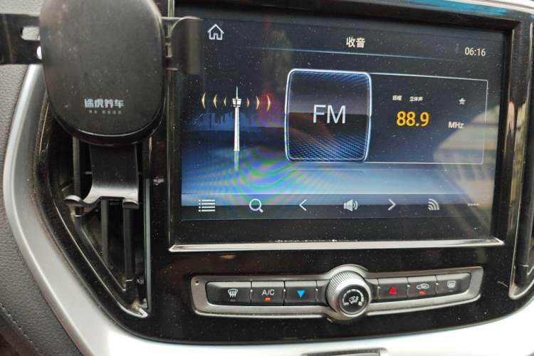 Used JETOUR X70 2018 1.5T Automatic YueXing Edition Audio And AC Panel