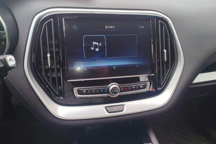 Used JETOUR X70 2018 1.5T Automatic YueXing Edition Audio And AC Panel