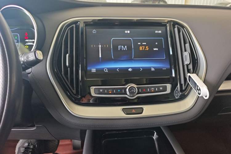Used JETOUR X70 2018 1.5T Automatic YueXing Edition Audio And AC Panel