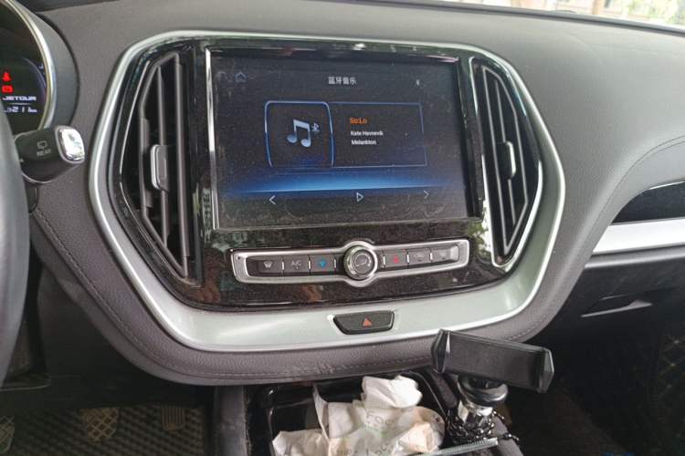 Used JETOUR X70 2018 1.5T Manual Enjoyment Edition Audio And AC Panel