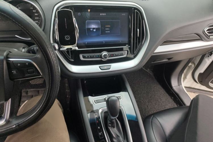 Used JETOUR X70 2018 1.5T Automatic Comfort Edition Audio And AC Panel