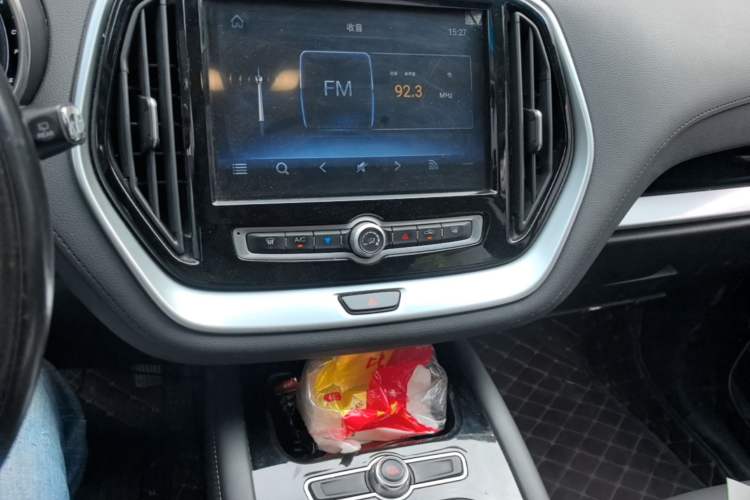 Used JETOUR X70 2018 1.5T Manual Enjoyment Edition Audio And AC Panel