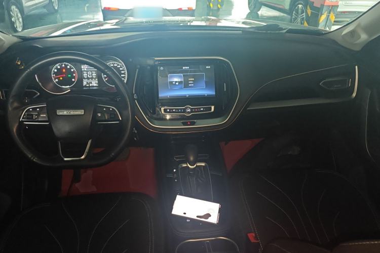 Used JETOUR X70 2018 1.5T Automatic Comfort Edition Center Console