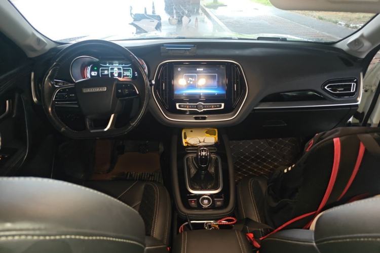 Used JETOUR X70 2018 1.5T Manual Enjoyment Edition Center Console