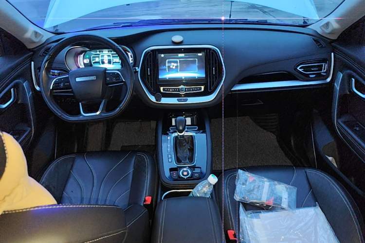 Used JETOUR X70 2018 1.5T Automatic YueXing Edition Center Console