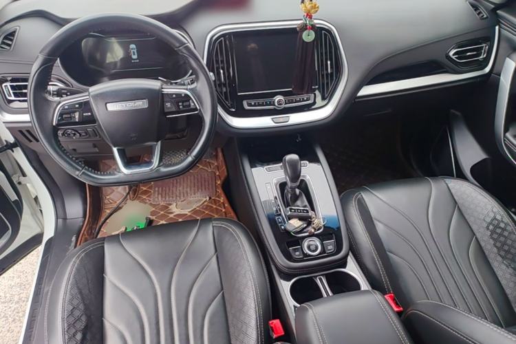 Used JETOUR X70 2018 1.5T Automatic YueXing Edition Center Console