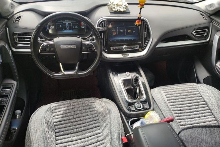 Used JETOUR X70 2018 1.5T Manual Comfort Edition Center Console