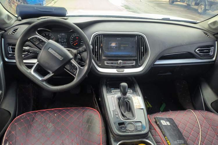 Used JETOUR X70 2018 1.5T Automatic Comfort Edition Center Console