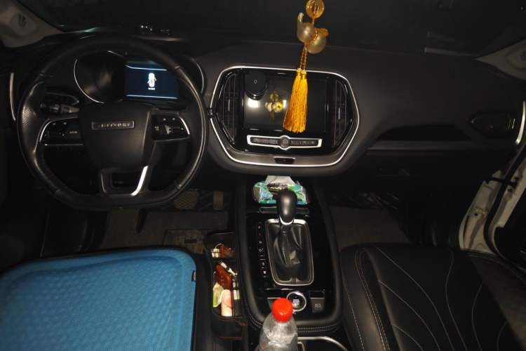 Used JETOUR X70 2018 1.5T Automatic YueXing Edition Center Console