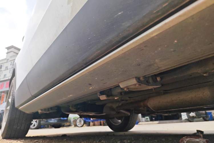 Used JETOUR X70 2018 1.5T Automatic YueXing Edition Chassis Front Right