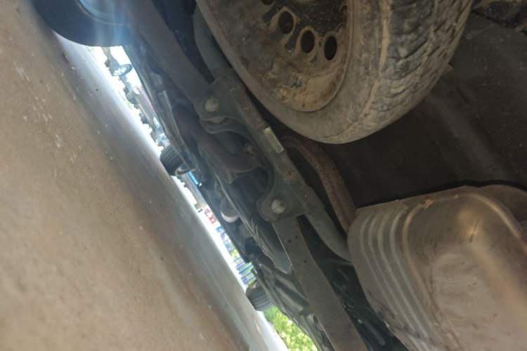 Used JETOUR X70 2018 1.5T Automatic YueXing Edition Chassis Rear