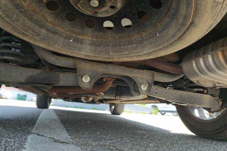 Used JETOUR X70 2018 1.5T Automatic YueXing Edition Chassis Rear