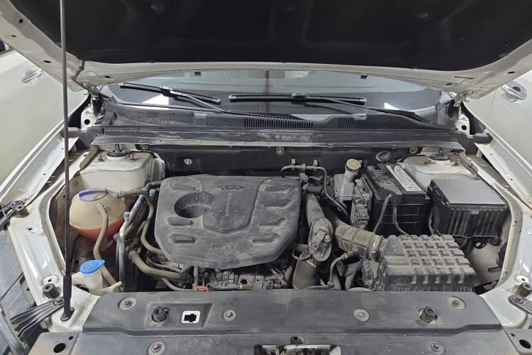 Used JETOUR X70 2018 1.5T Manual Smart Drive Edition Engine Bay