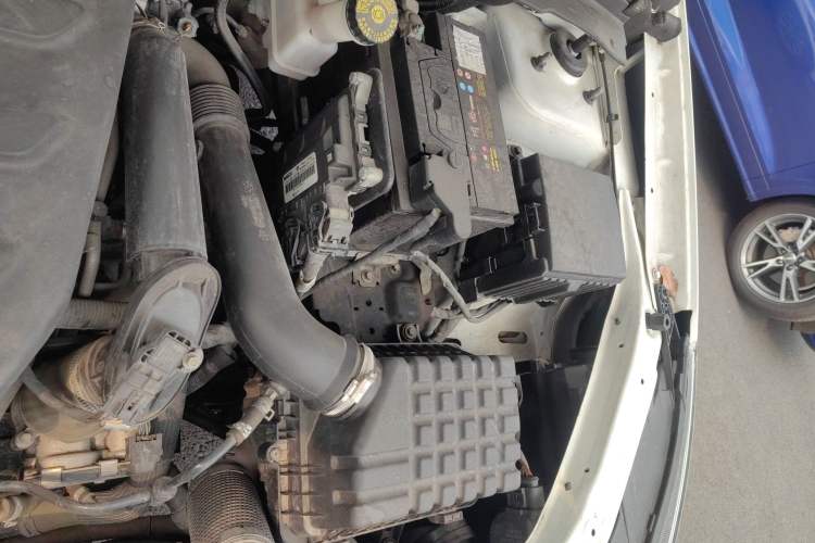 Used JETOUR X70 2018 1.5T Automatic YueXing Edition Engine Bay Left