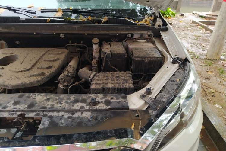 Used JETOUR X70 2018 1.5T Automatic YueXing Edition Engine Bay Left