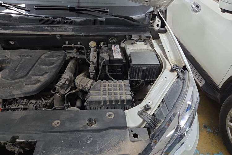 Used JETOUR X70 2018 1.5T Manual Smart Drive Edition Engine Bay Left