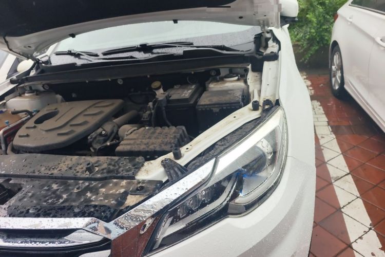 Used JETOUR X70 2018 1.5T Automatic YueXing Edition Engine Bay Left