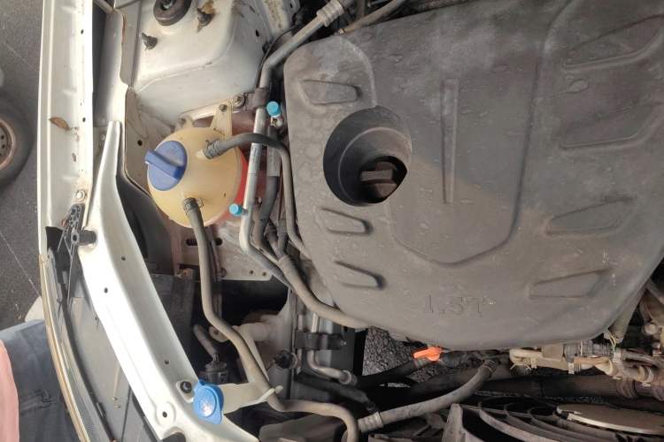 Used JETOUR X70 2018 1.5T Automatic YueXing Edition Engine Bay Right