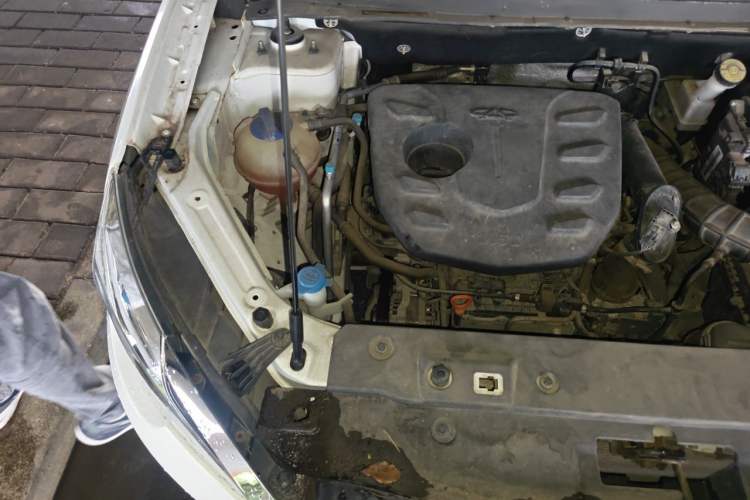 Used JETOUR X70 2018 1.5T Manual Enjoyment Edition Engine Bay Right