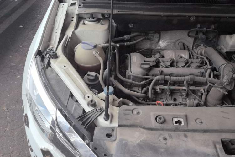 Used JETOUR X70 2018 1.5T Manual Jingxing Edition Engine Bay Right