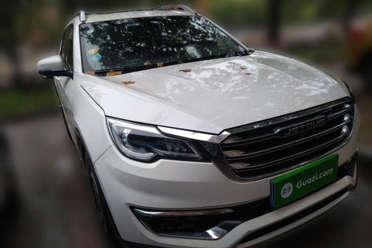 Used JETOUR X70 2018 1.5T Automatic YueXing Edition Front Right 45 Deg