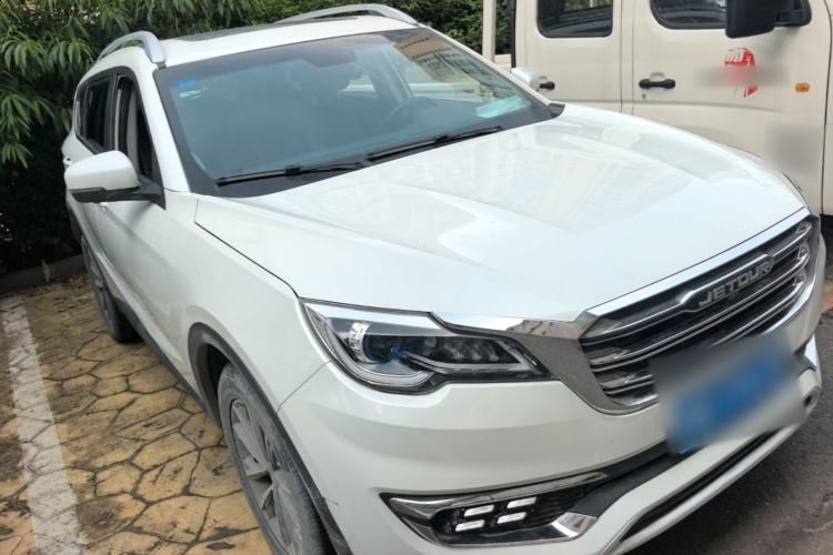 Used JETOUR X70 2018 1.5T Manual Enjoyment Edition Front Right 45 Deg