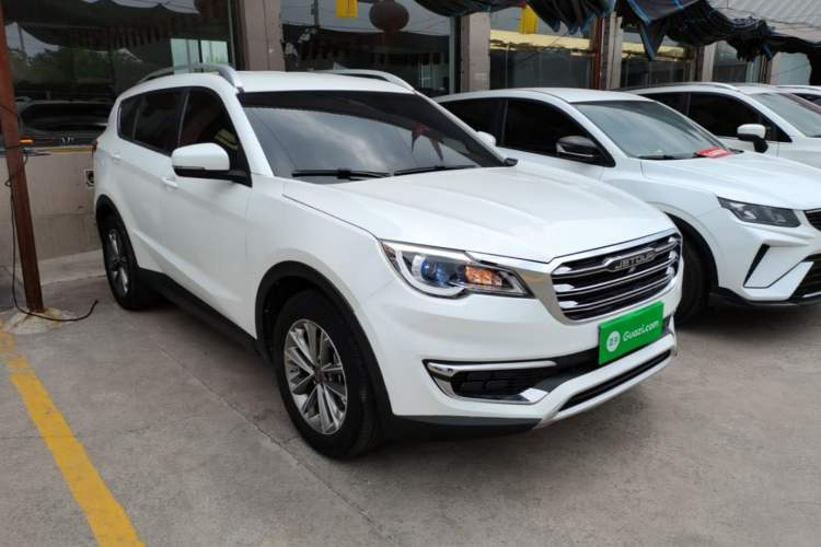 Used JETOUR X70 2018 1.5T Manual Comfort Edition Front Right 45 Deg