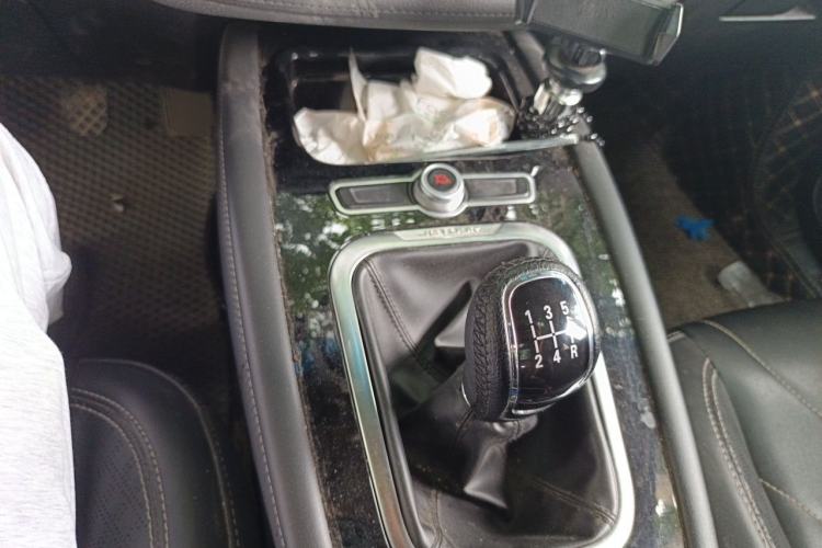 Used JETOUR X70 2018 1.5T Manual Enjoyment Edition Gear Lever