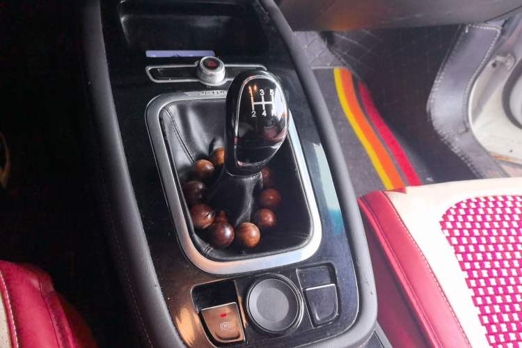 Used JETOUR X70 2018 1.5T Manual Jingxing Edition Gear Lever