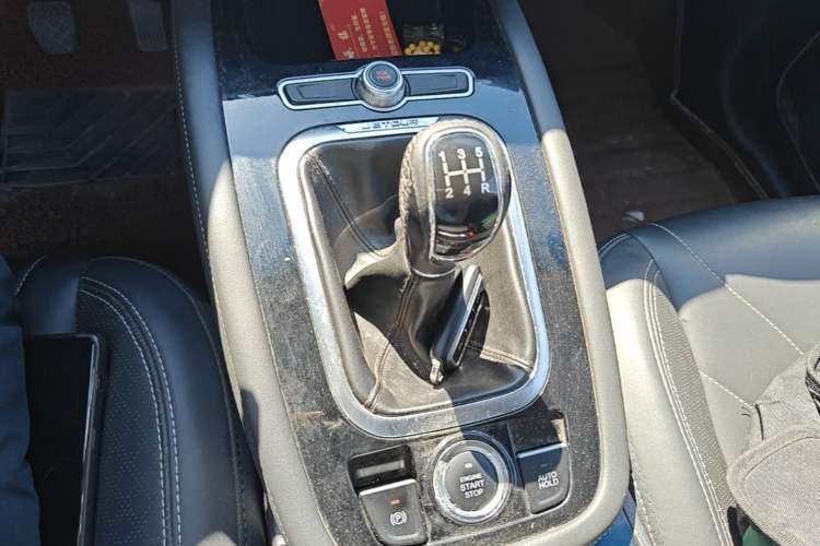 Used JETOUR X70 2018 1.5T Manual Enjoyment Edition Gear Lever