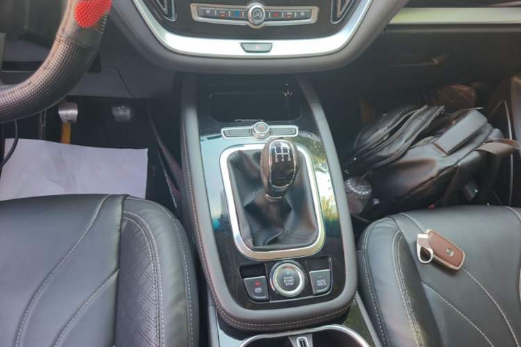 Used JETOUR X70 2018 1.5T Manual Enjoyment Edition Gear Lever